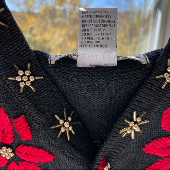 Vintage Cove Creek Christmas Holiday Vest - Picture 6 of 16